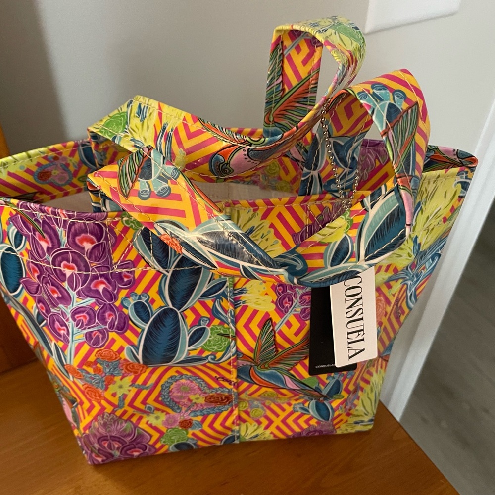 NWT. CONSUELA  MINI